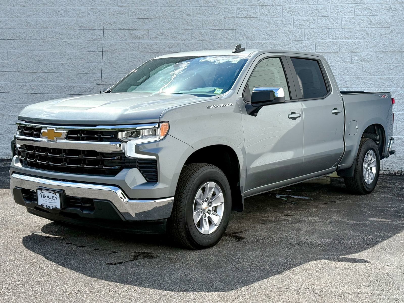 Certified 2026 Chevrolet Silverado 1500 LT AWD/4WD image 3