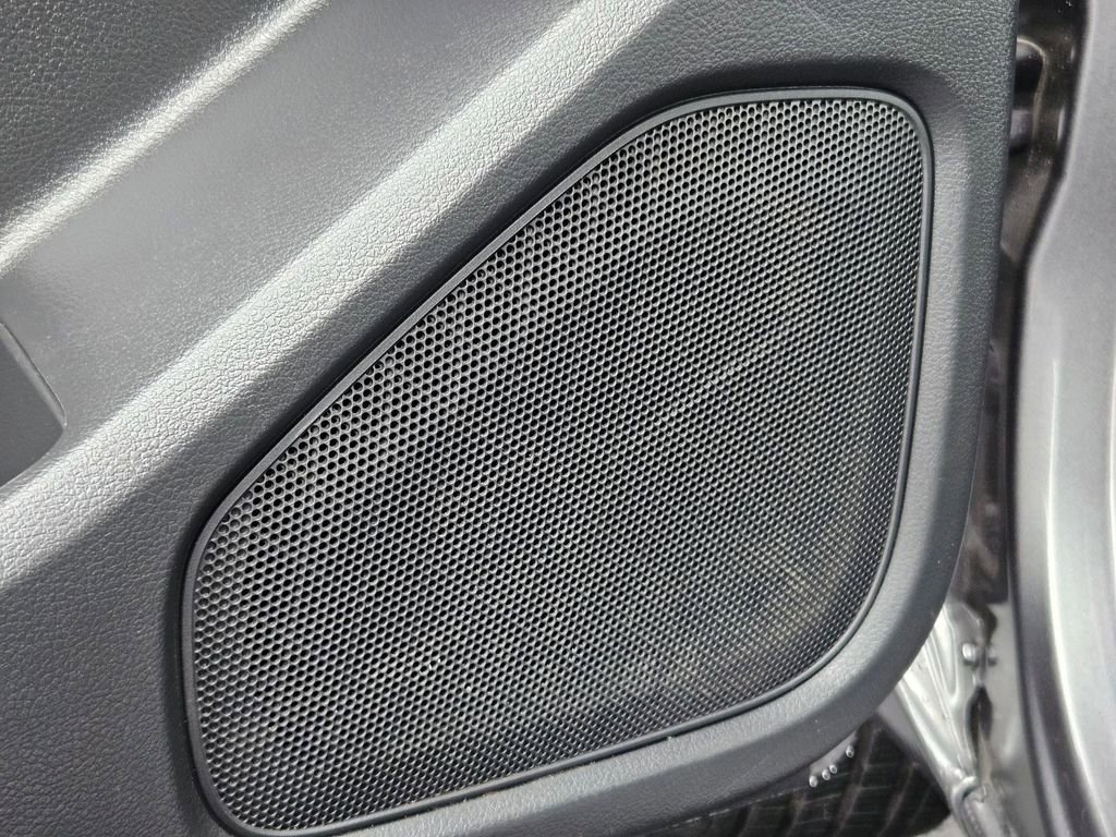 Used 2024 Nissan Frontier SV w/ SV Convenience Package image 12