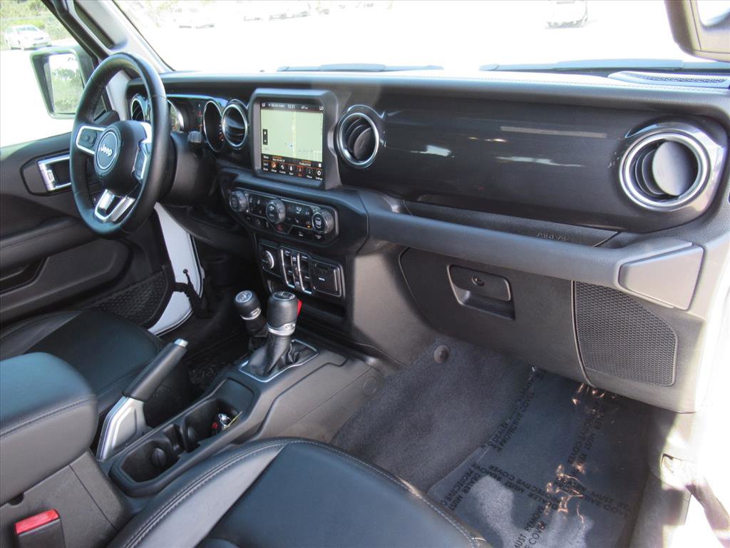 Used 2022 Jeep Wrangler Unlimited Sahara image 10