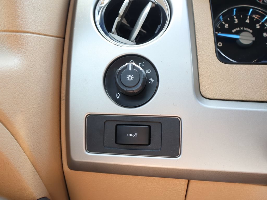 Used 2013 Ford F150 Lariat w/ Luxury Equipment Group AWD/4WD image 30