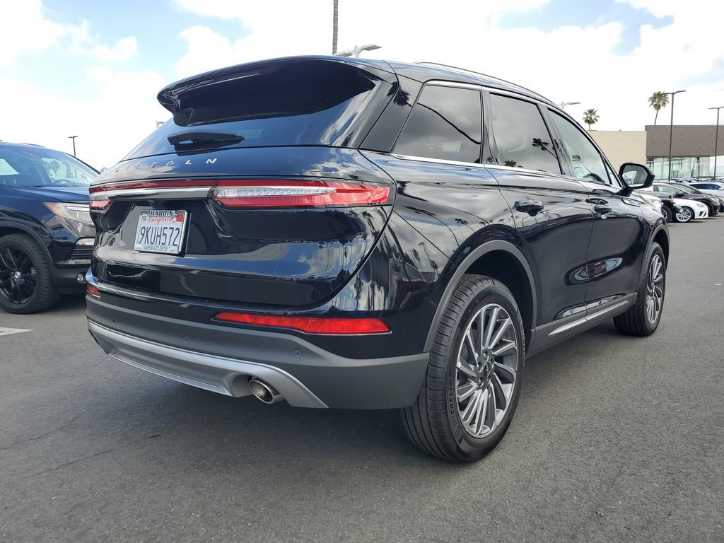 Used 2023 Lincoln Corsair Reserve image 4