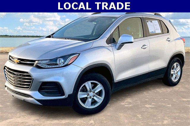 Certified 2020 Chevrolet Trax LT w/ LT Convenience Package image 3