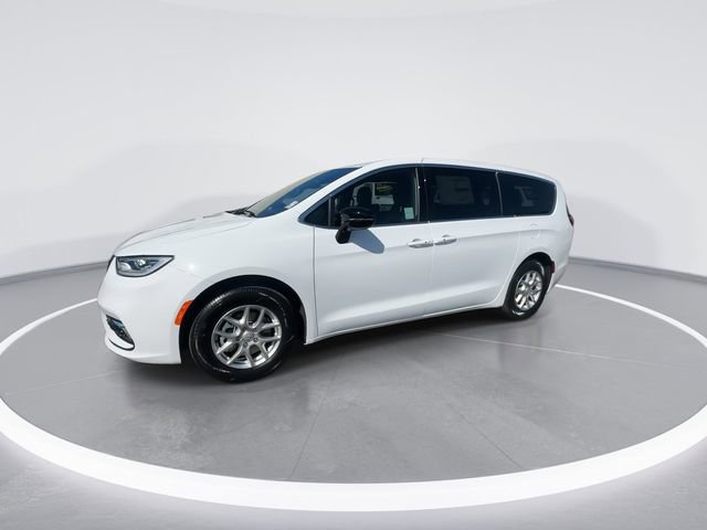 New 2026 Chrysler Pacifica Select FWD image 4