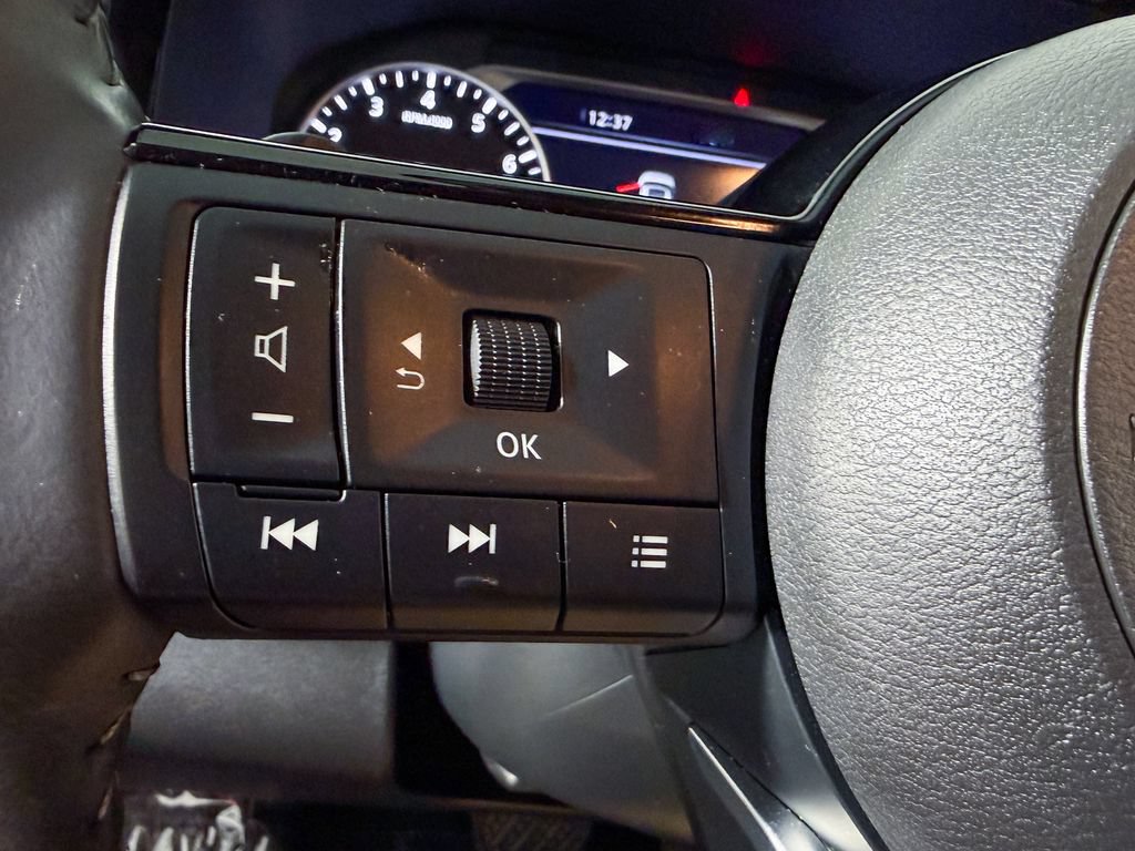 Certified 2025 Nissan Pathfinder SL AWD/4WD image 30