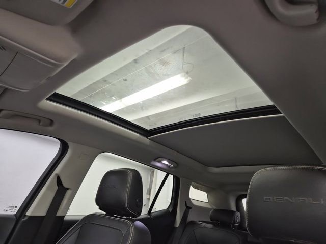 Used 2020 GMC Terrain Denali w/ Denali Premium Package image 23