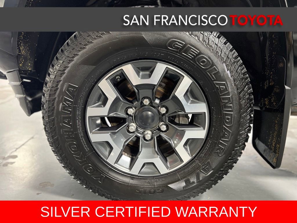 Certified 2016 Toyota Tacoma SR5 w/ SR5 Appearance Package (DN) AWD/4WD image 9