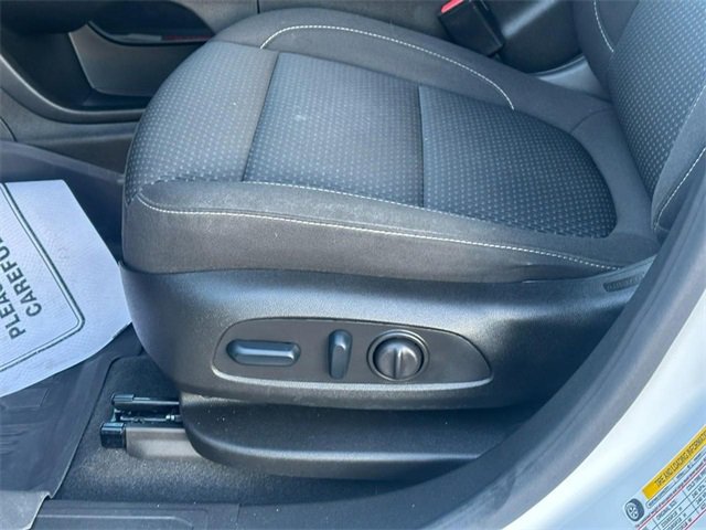 Certified 2023 GMC Acadia SLE w/ Driver Convenience Package image 18