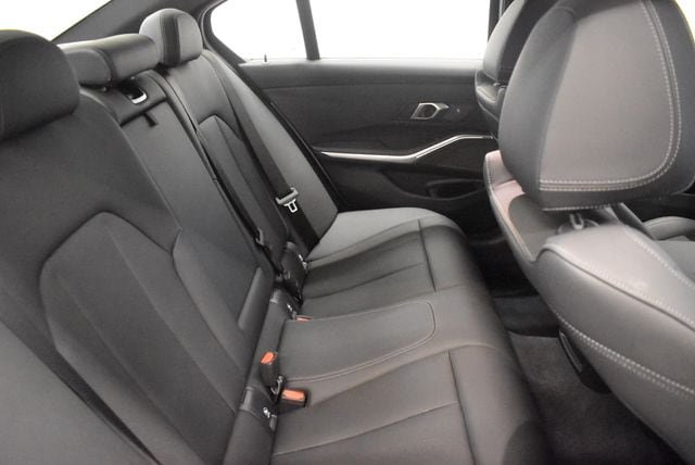 Used 2026 BMW M340i xDrive AWD/4WD image 17