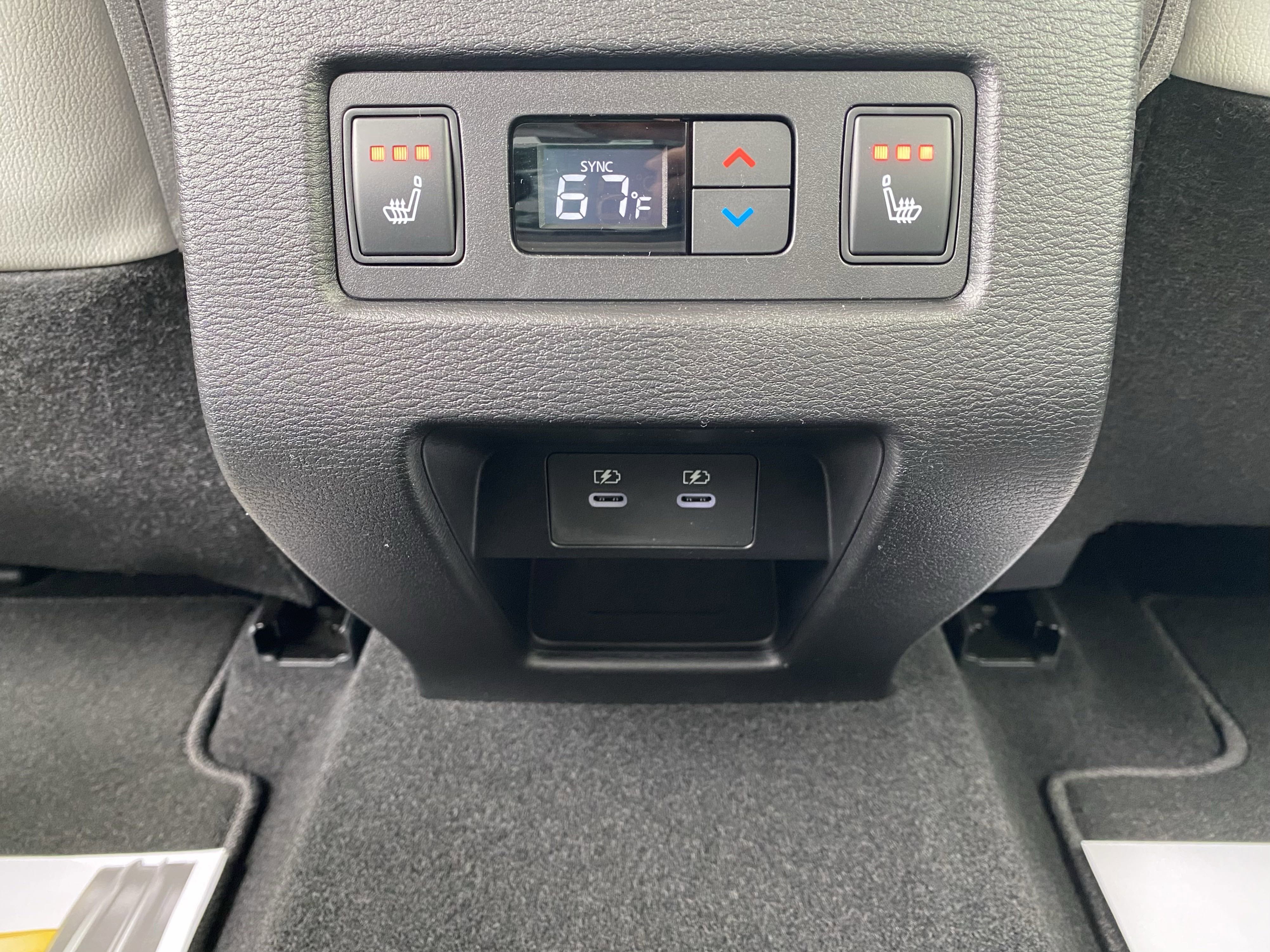 New 2025 Mitsubishi Outlander AWD image 23