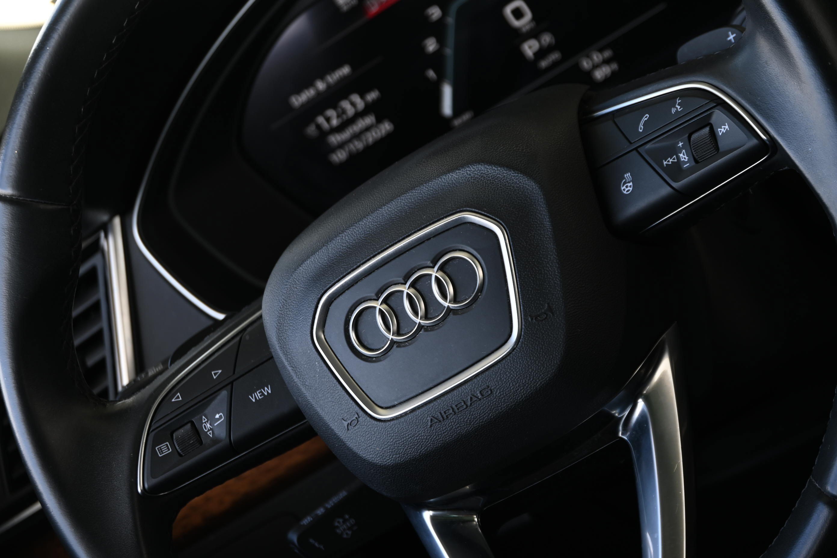 Used 2022 Audi Q5 2.0T Premium Plus w/ Premium Plus Package AWD/4WD image 24