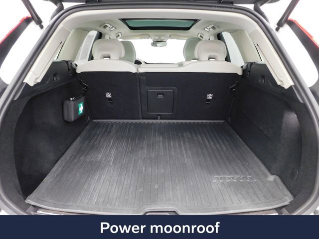Used 2024 Volvo XC60 B5 Plus w/ Protection Package Premier image 12