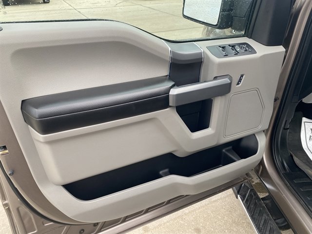 Used 2018 Ford F150 XLT w/ Equipment Group 302A Luxury image 18