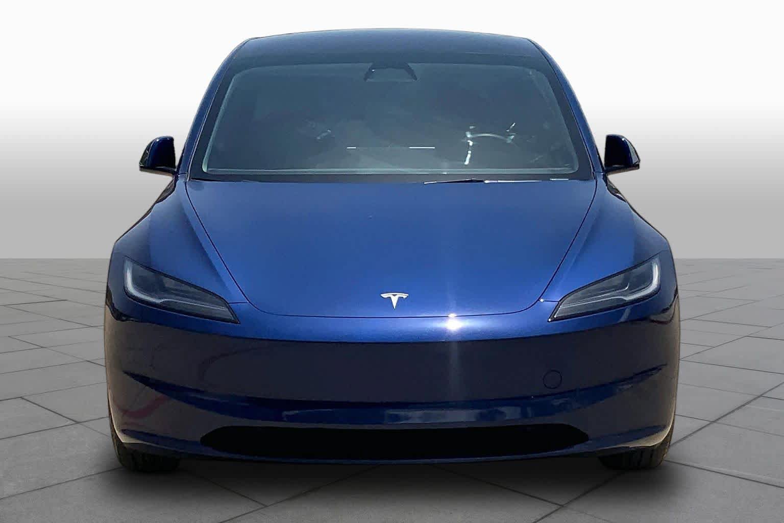 Used 2025 Tesla Model 3 Long Range RWD image 3