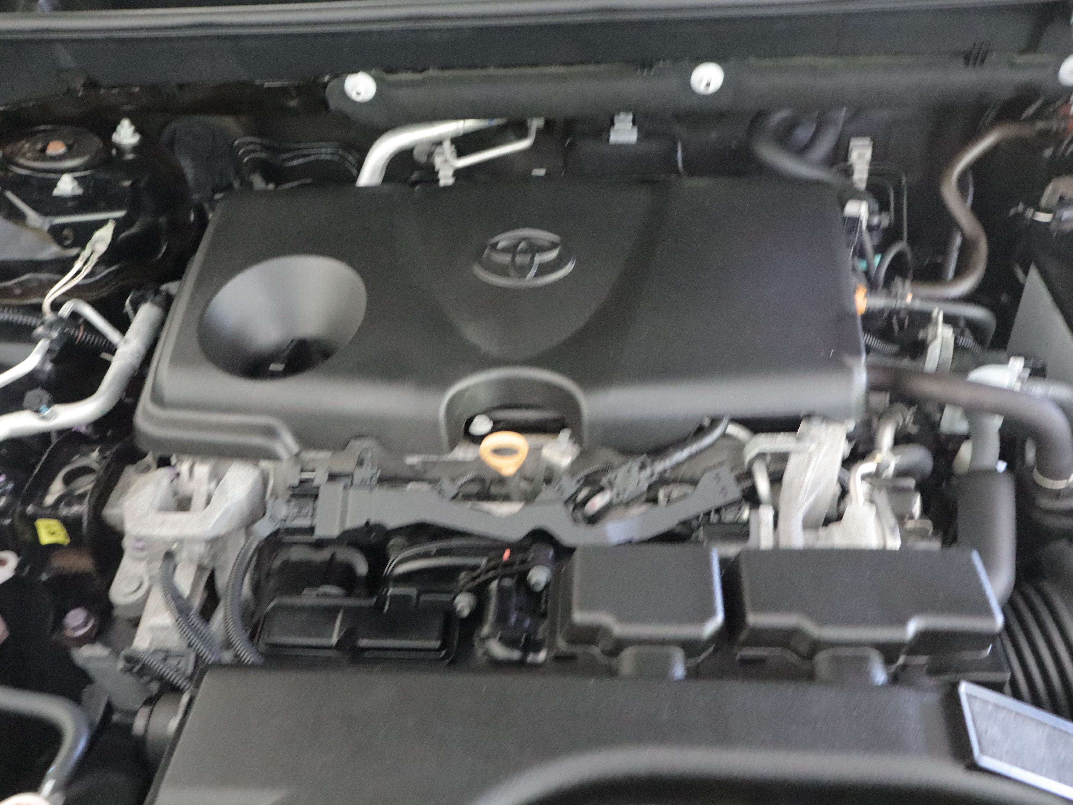 Used 2019 Toyota RAV4 LE AWD/4WD image 26