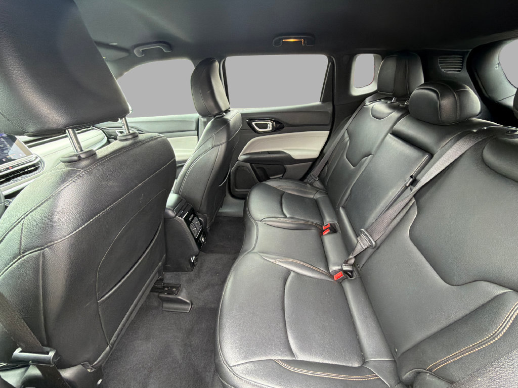 Used 2024 Jeep Compass Limited AWD/4WD image 13