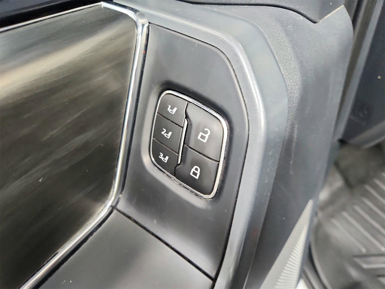 Used 2024 Ford F150 Lariat w/ Tow/Haul Package image 21