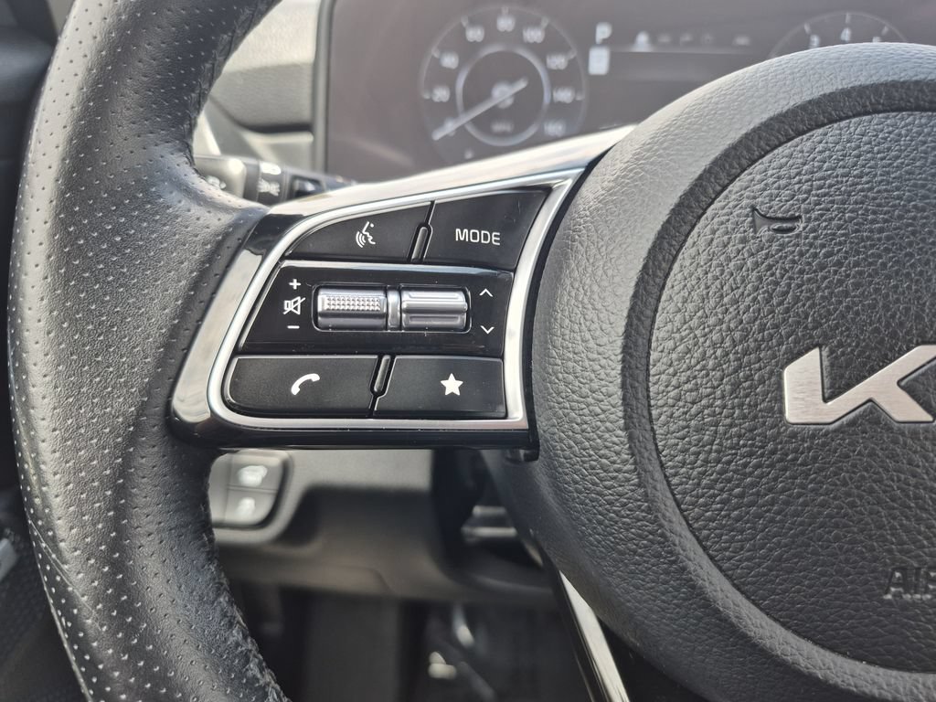 Certified 2024 Kia Seltos SX w/ SX Sunroof Package AWD/4WD image 18