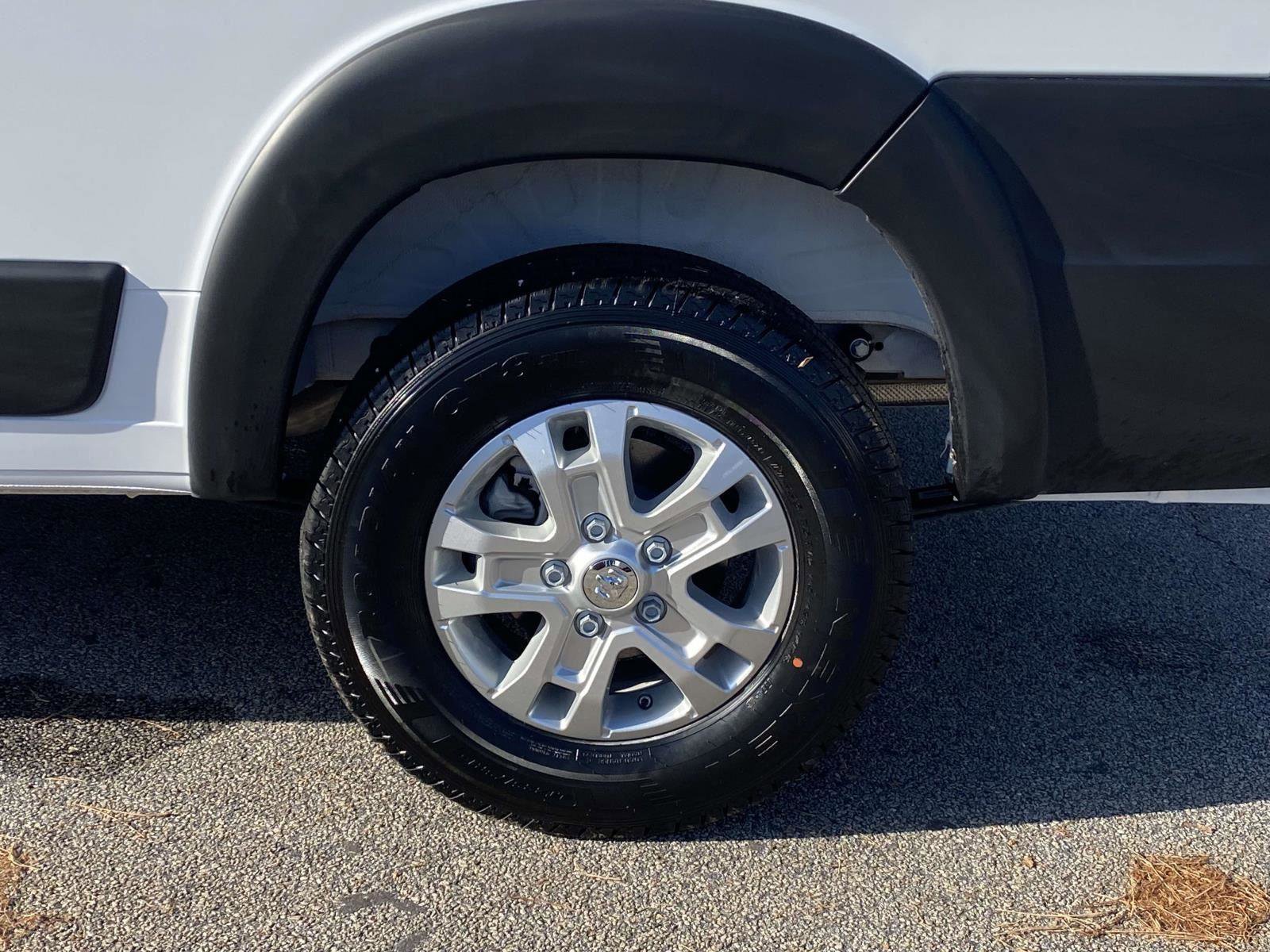 Used 2025 RAM ProMaster 2500 w/ Quick Order Package 22G SLT image 23