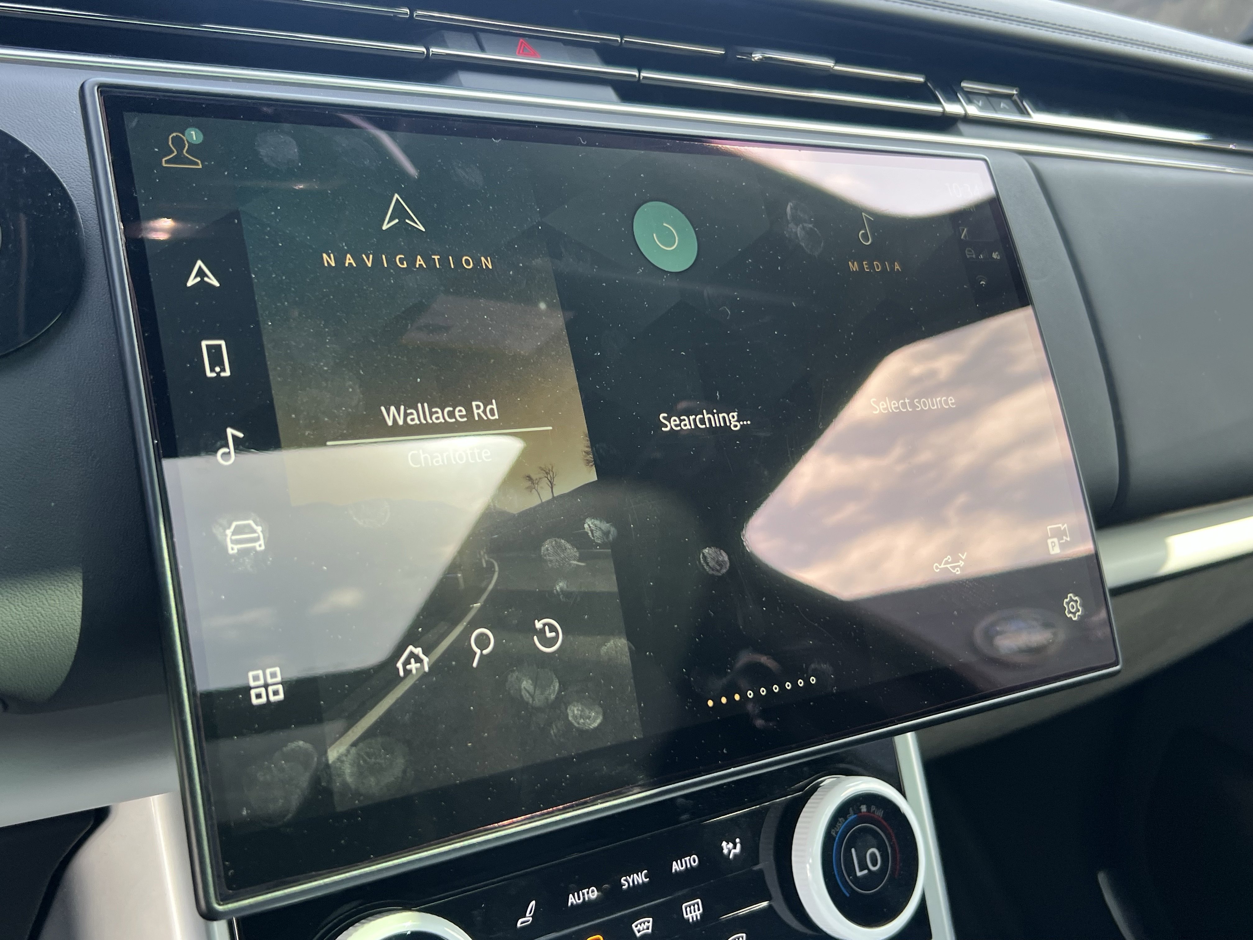 Certified 2023 Land Rover Range Rover SV image 24