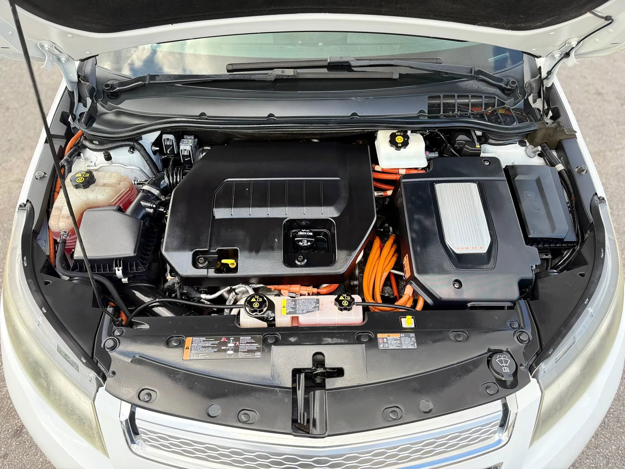 Used 2012 Chevrolet Volt Premium w/ Premium Trim Package FWD image 16