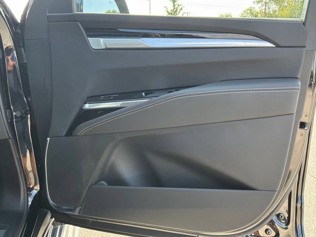 New 2026 Cadillac Escalade ESV Sport w/ Touring Package AWD/4WD image 42