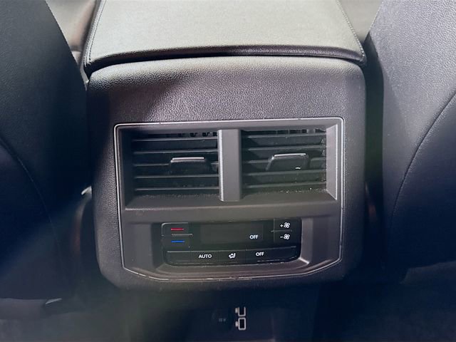 Used 2018 Volkswagen Atlas SE AWD/4WD image 24