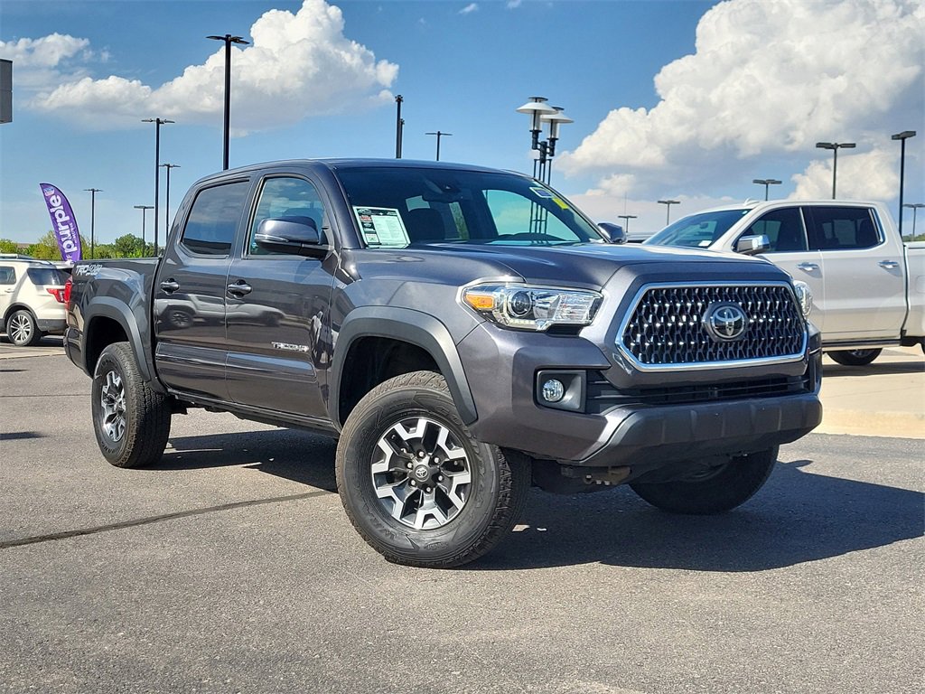 Used 2019 Toyota Tacoma TRD Off-Road w/ Technology Package image 3