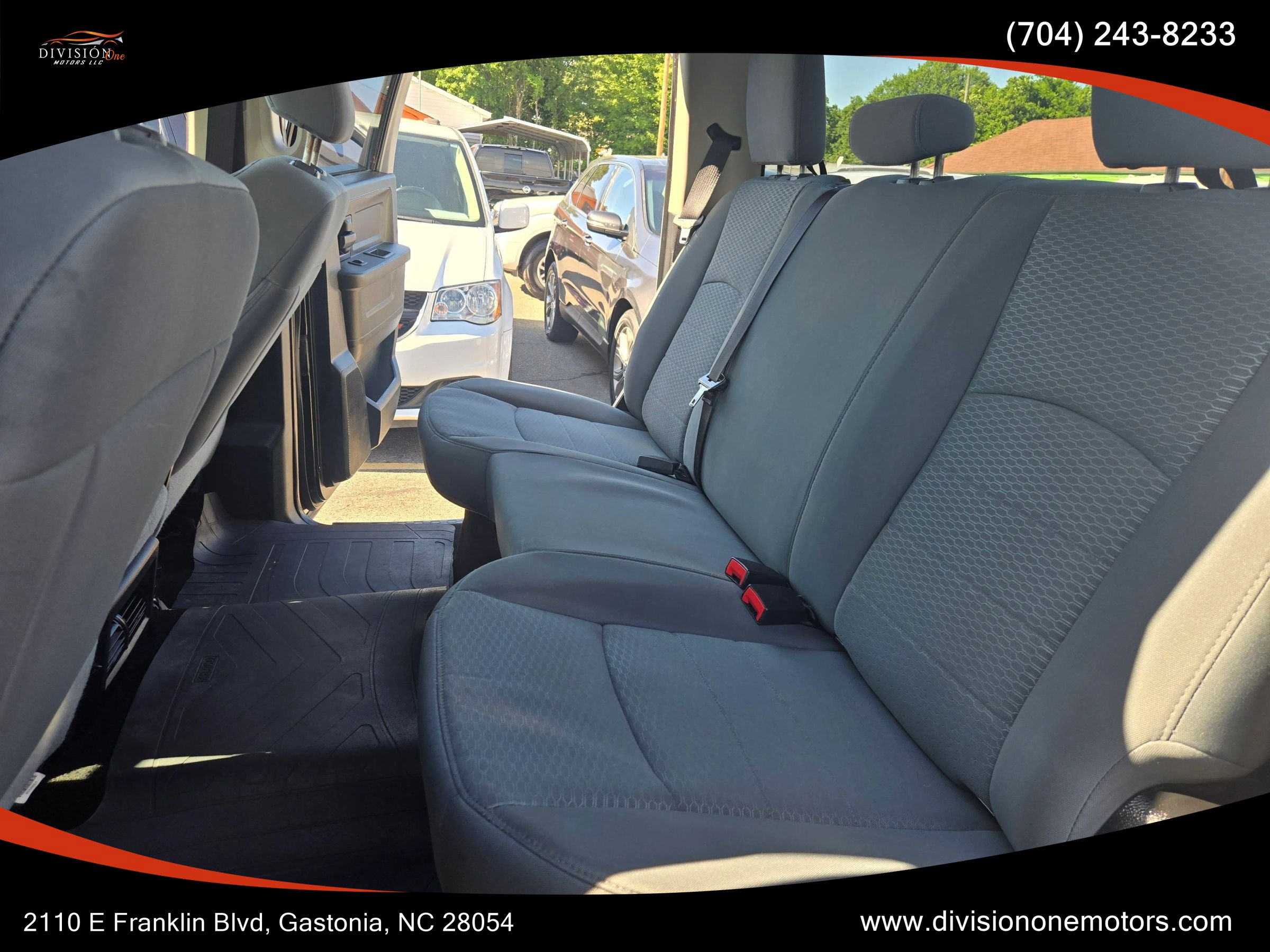 Used 2014 RAM 1500 Express w/ Black Ram 1500 Express Group RWD image 9