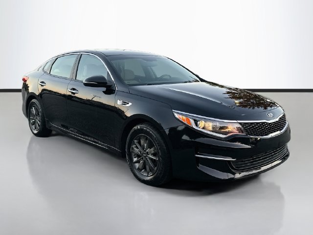 Used 2017 Kia Optima LX FWD image 2