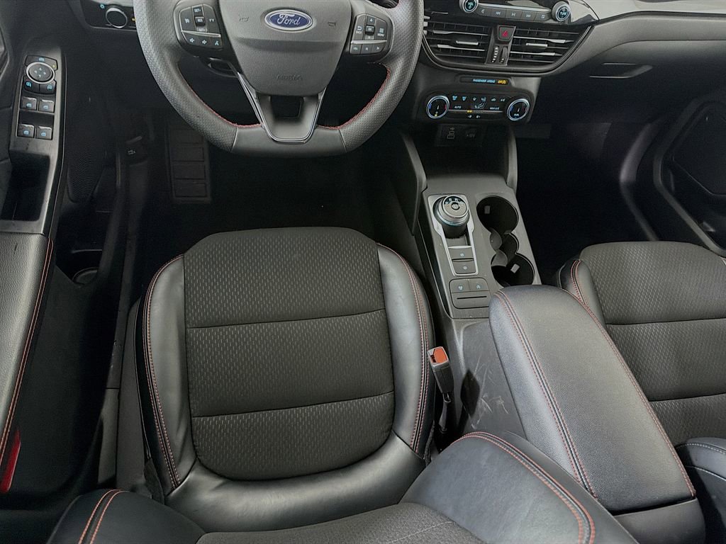 Used 2025 Ford Escape ST-Line AWD/4WD image 25