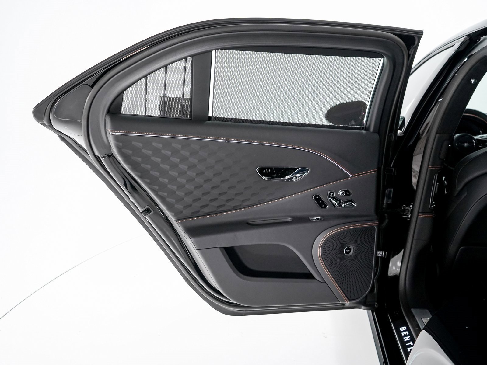 New 2025 Bentley Flying Spur Plug-In Hybrid image 21