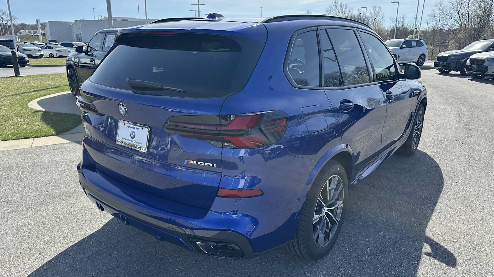New 2026 BMW X5 M60i w/ Executive Package AWD/4WD image 10