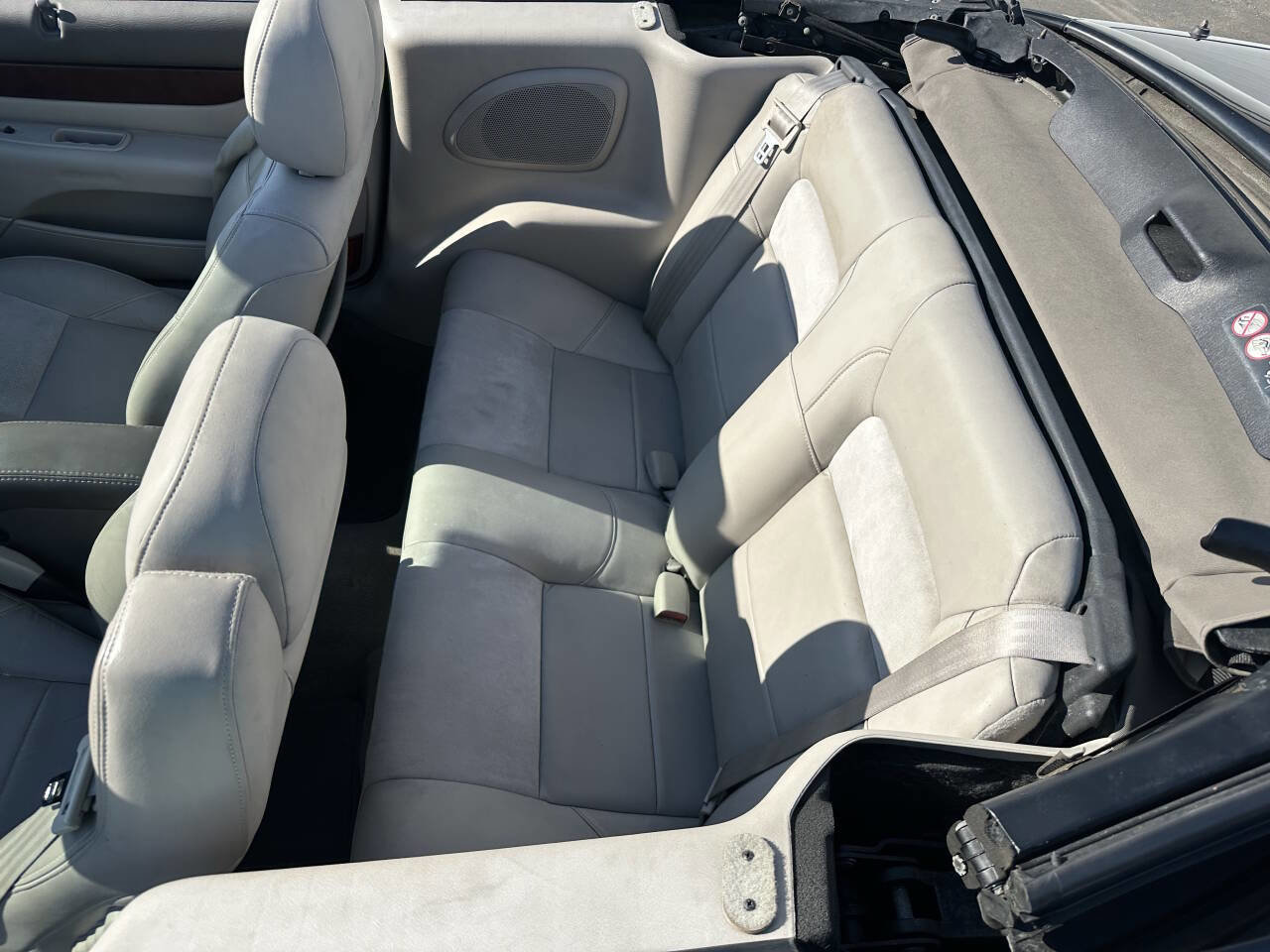 Used 2005 Chrysler Sebring Limited image 13