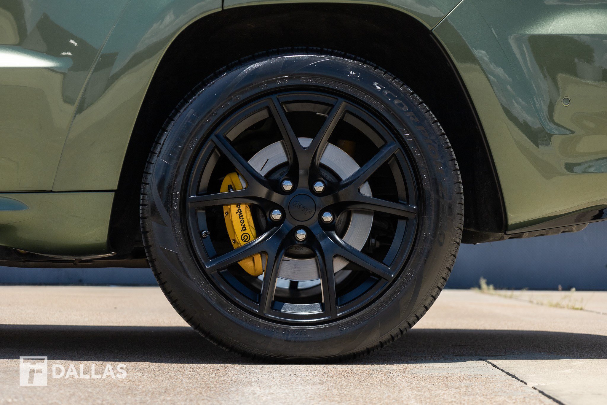 Used 2021 Jeep Grand Cherokee Trackhawk AWD/4WD image 9
