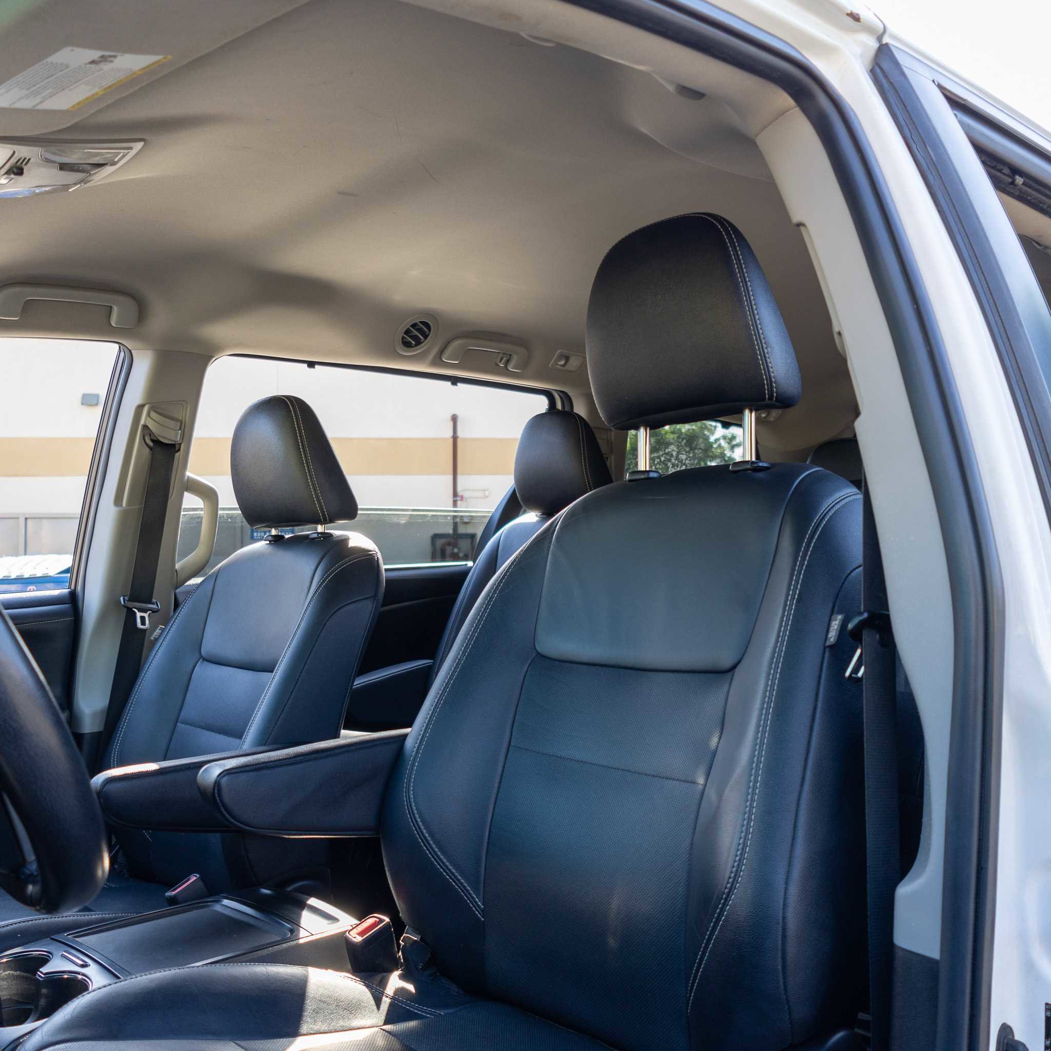Used 2015 Toyota Sienna SE image 16