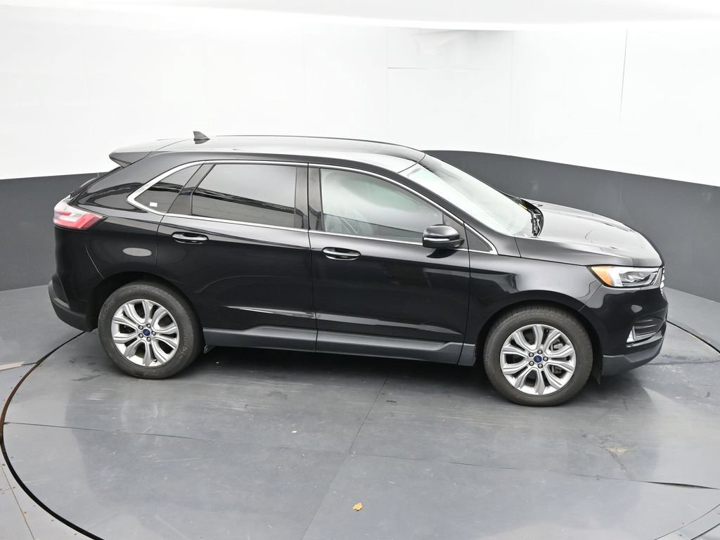 Used 2022 Ford Edge Titanium w/ Equipment Group 301A AWD/4WD image 21