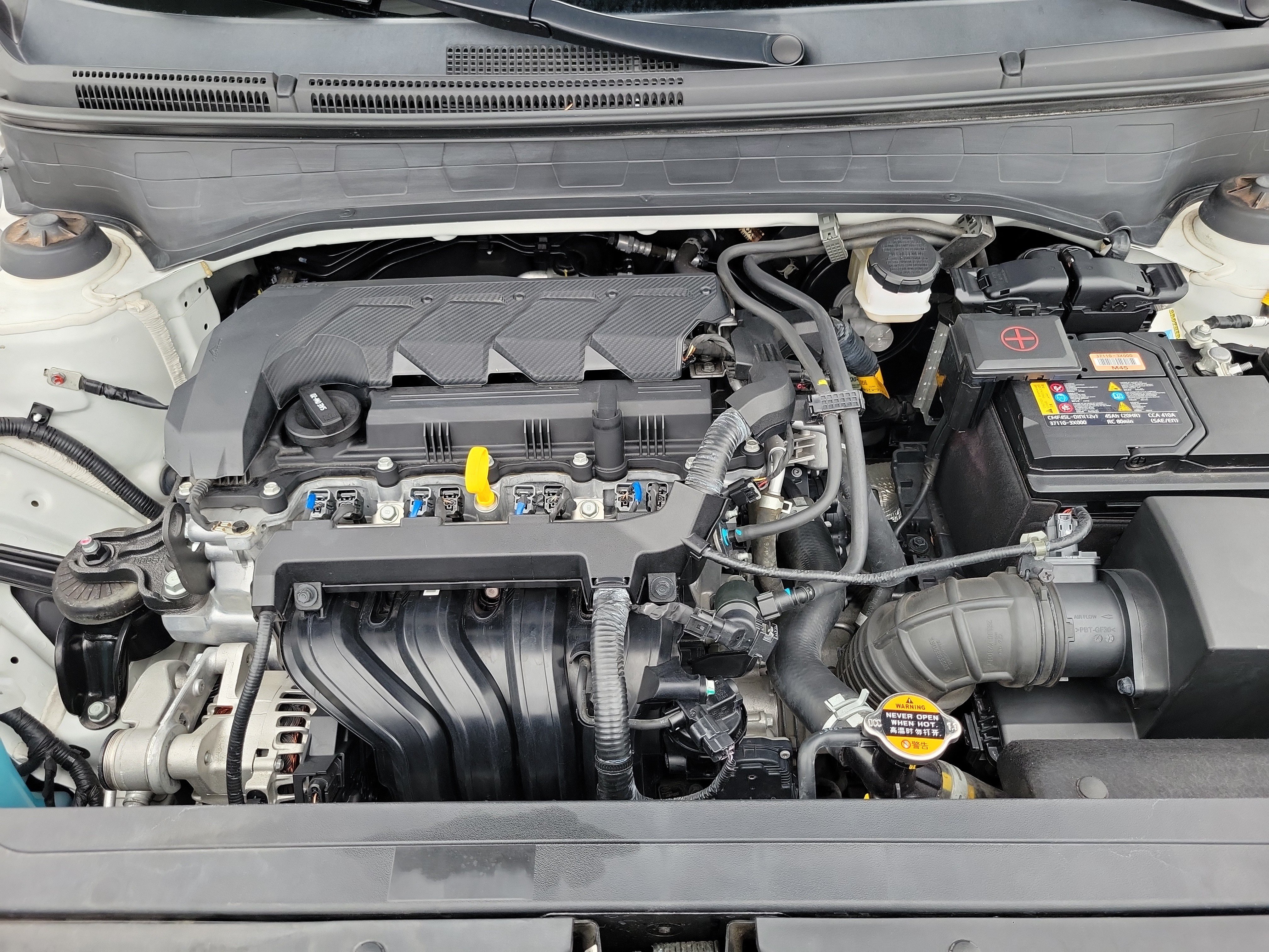 Certified 2024 Hyundai Venue SEL FWD image 24