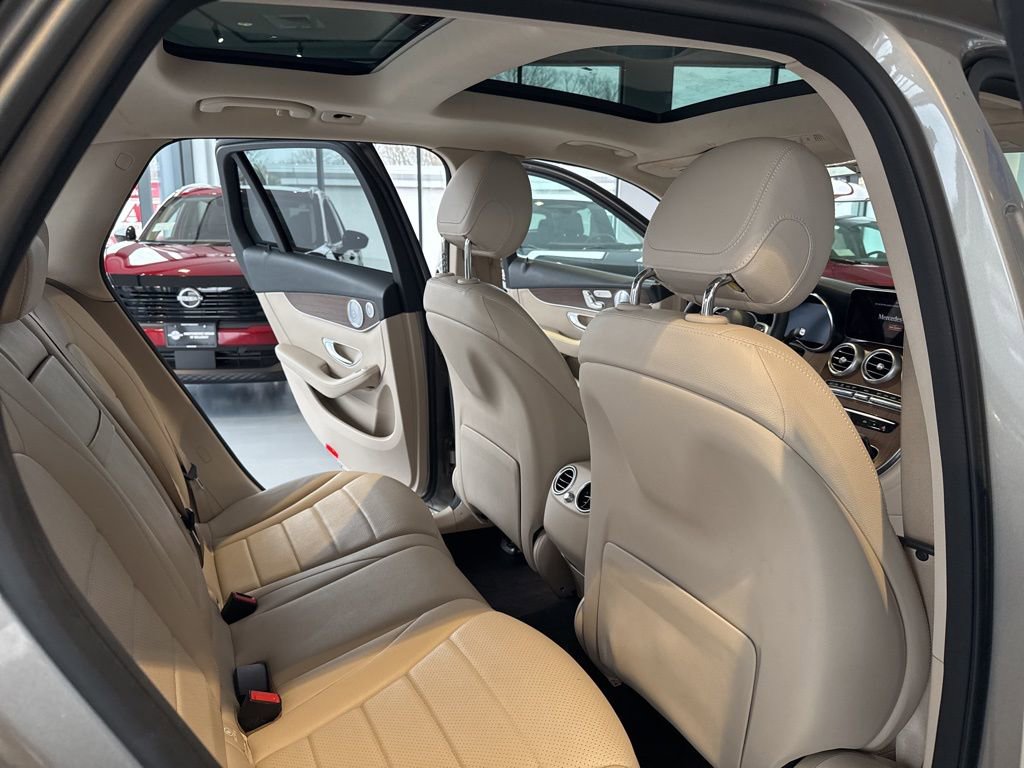 Used 2020 Mercedes-Benz GLC 300 4MATIC image 24