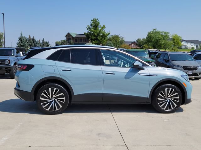 Used 2023 Volkswagen ID.4 Pro S Plus AWD/4WD image 2