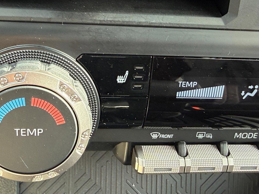 Certified 2025 Toyota Tacoma SR5 image 22