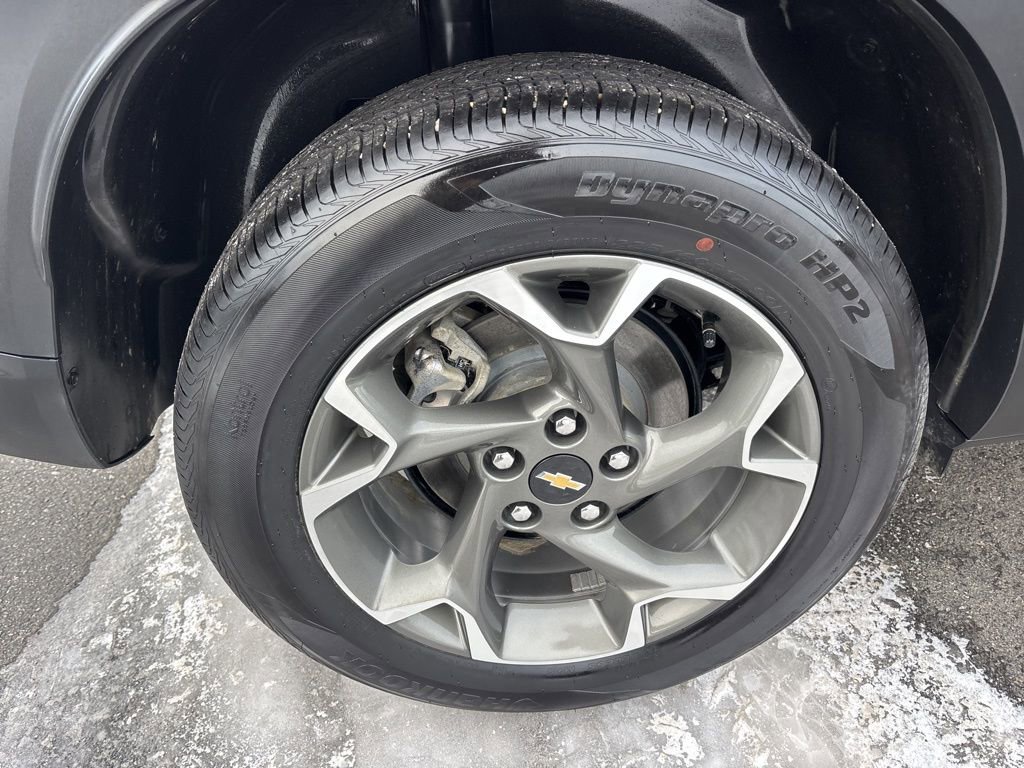 Certified 2024 Chevrolet Trax LT w/ Driver Confidence Package image 12