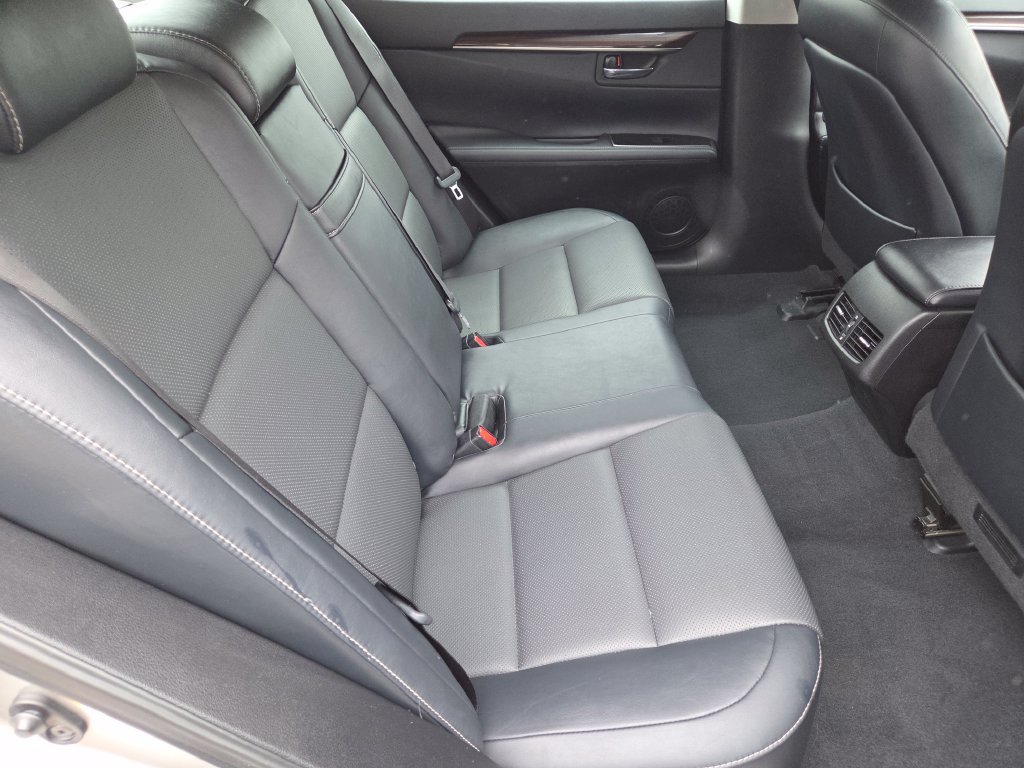 Used 2017 Lexus ES 350 w/ Premium Package FWD image 29