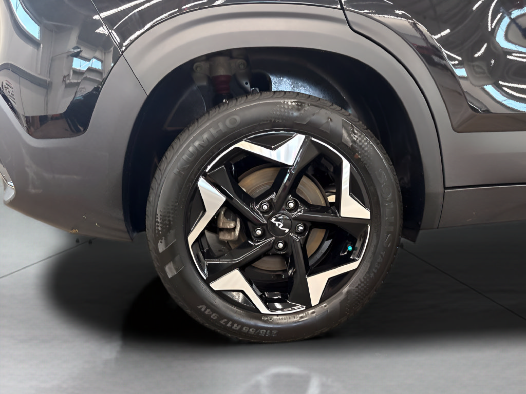 Certified 2025 Kia Seltos S AWD/4WD image 29