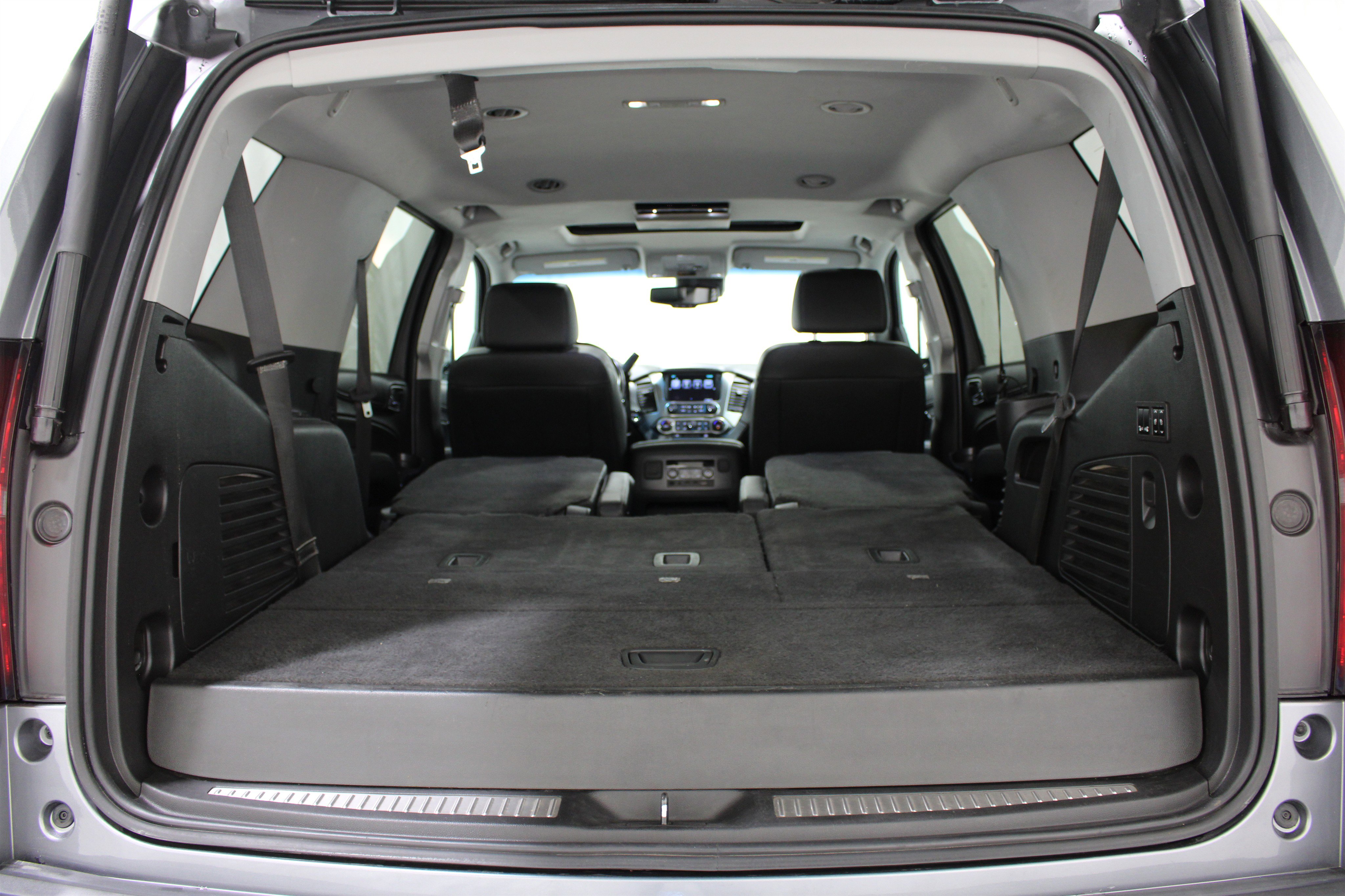 Used 2018 Chevrolet Tahoe LT AWD/4WD image 23