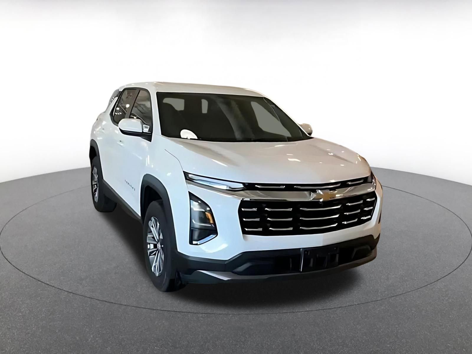 Used 2025 Chevrolet Equinox LT FWD image 3
