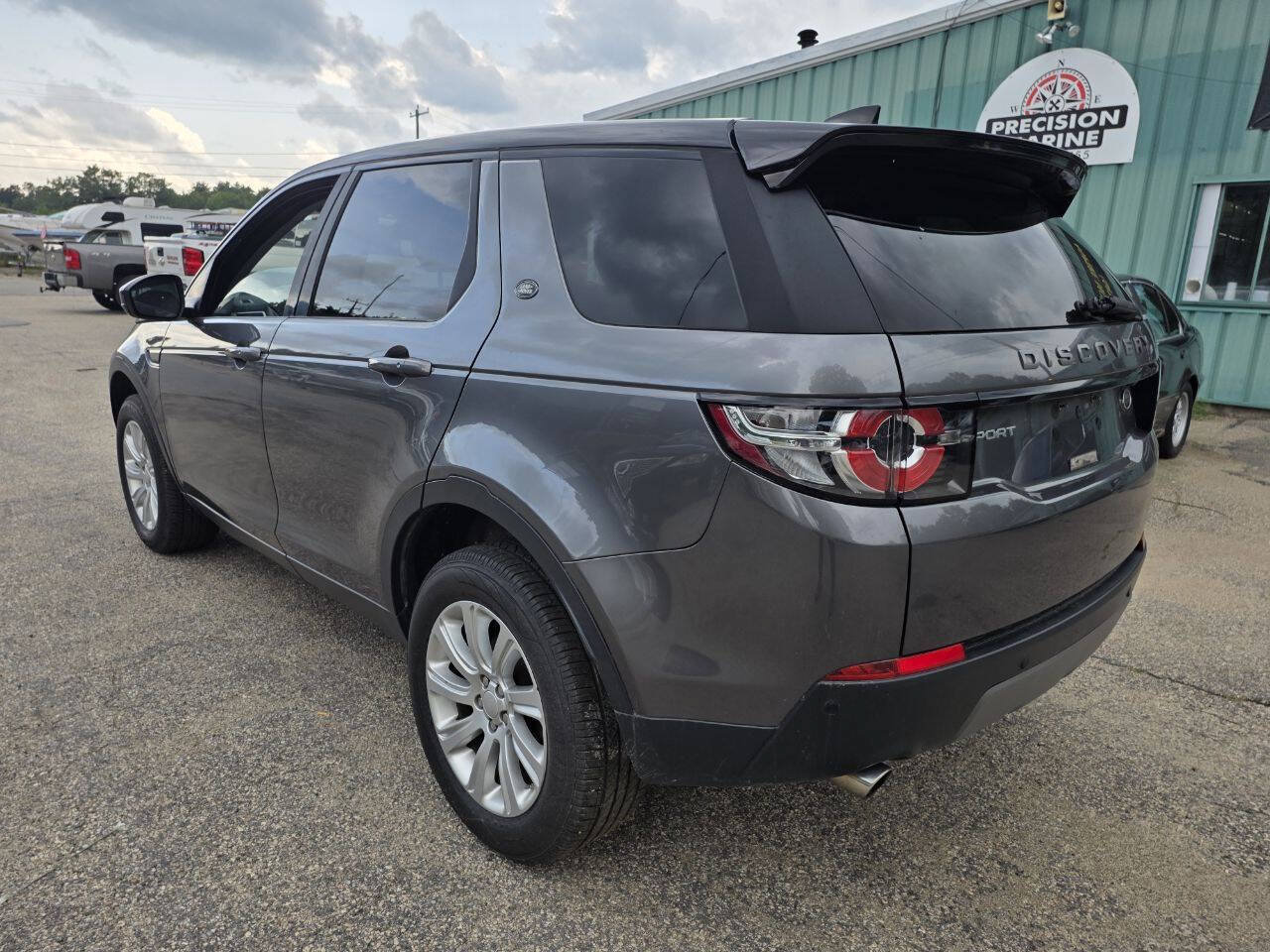 Used 2017 Land Rover Discovery Sport SE AWD/4WD image 12
