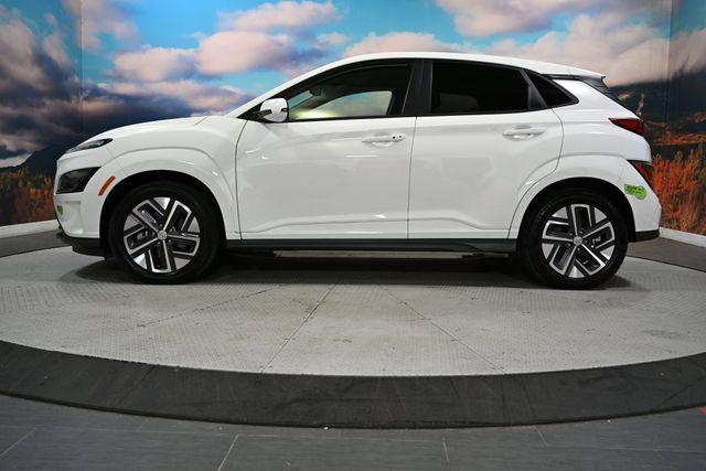 Used 2023 Hyundai Kona SE FWD image 5