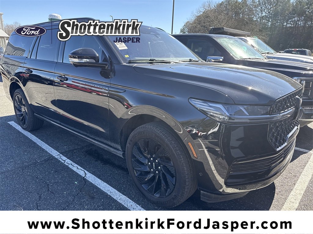 Used 2025 Lincoln Navigator L Reserve w/ Jet Appearance Package video 1