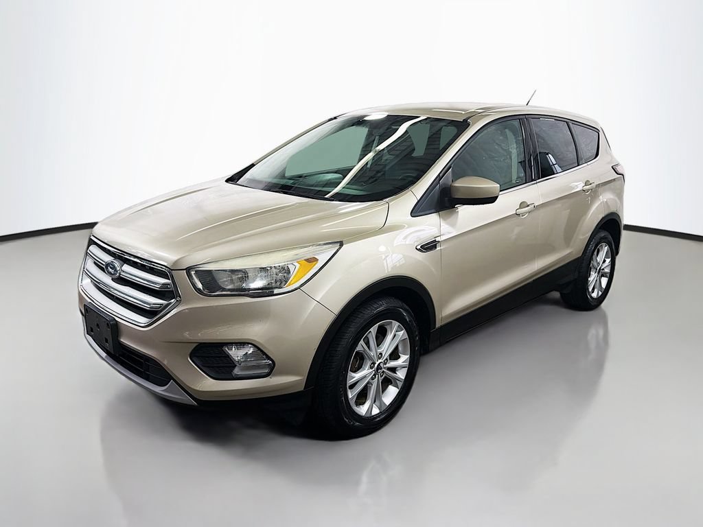 Used 2017 Ford Escape SE w/ SE Cold Weather Package FWD image 5