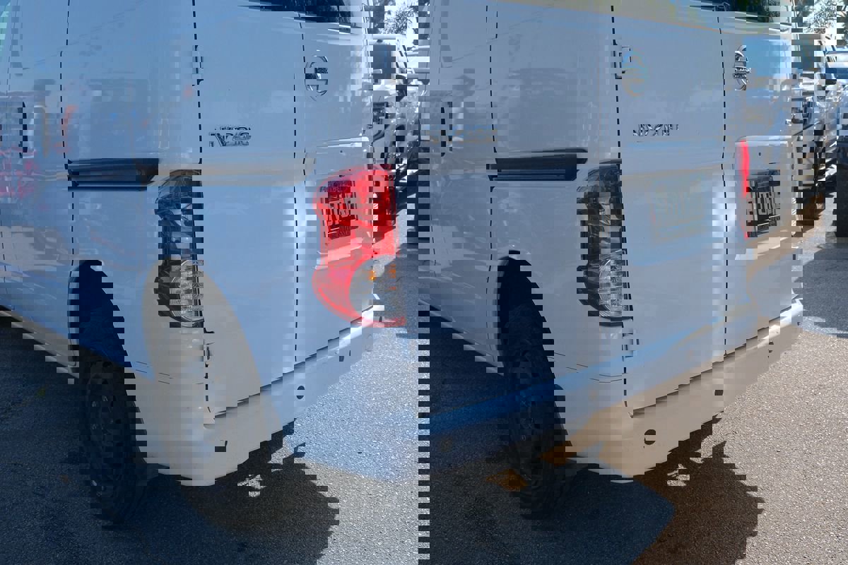 Used 2021 Nissan NV200 SV w/ Back Door Glass Package image 29